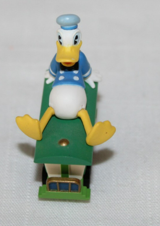 EUC Hallmark Merry Miniatures Mickey Express Donald Duck Passenger Car IN BOX-G9