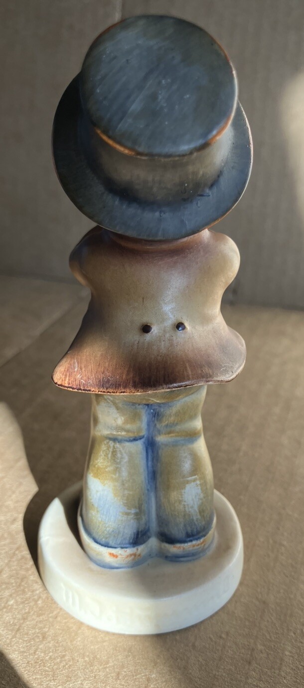 Hummel Boy with Flute, Seranade. 5” tall. West Germany. Bee in V.