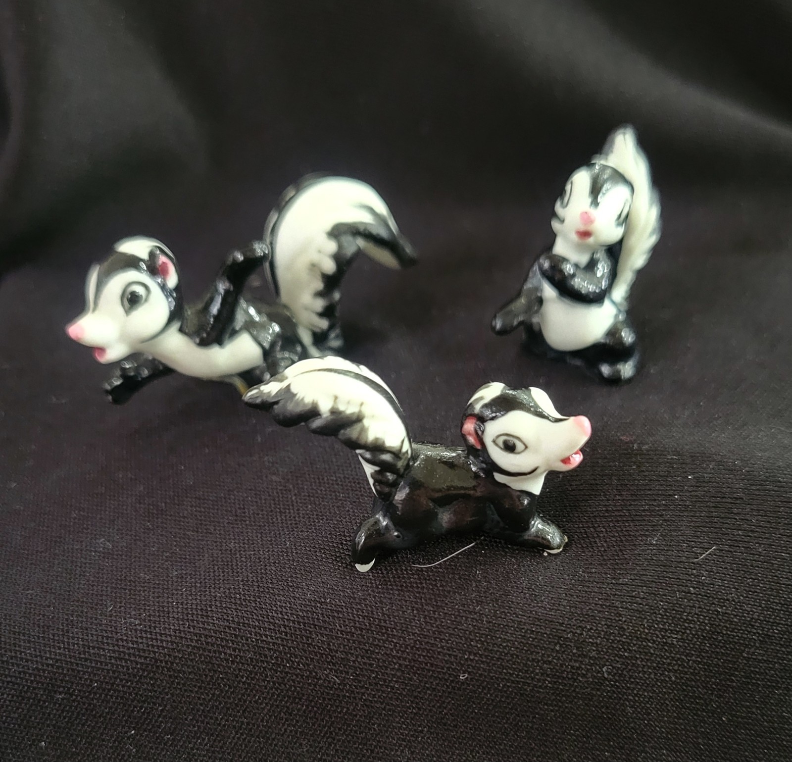Vintage Skunk Family Glossy Bone China Figurine Set Trinkets Set Of 3