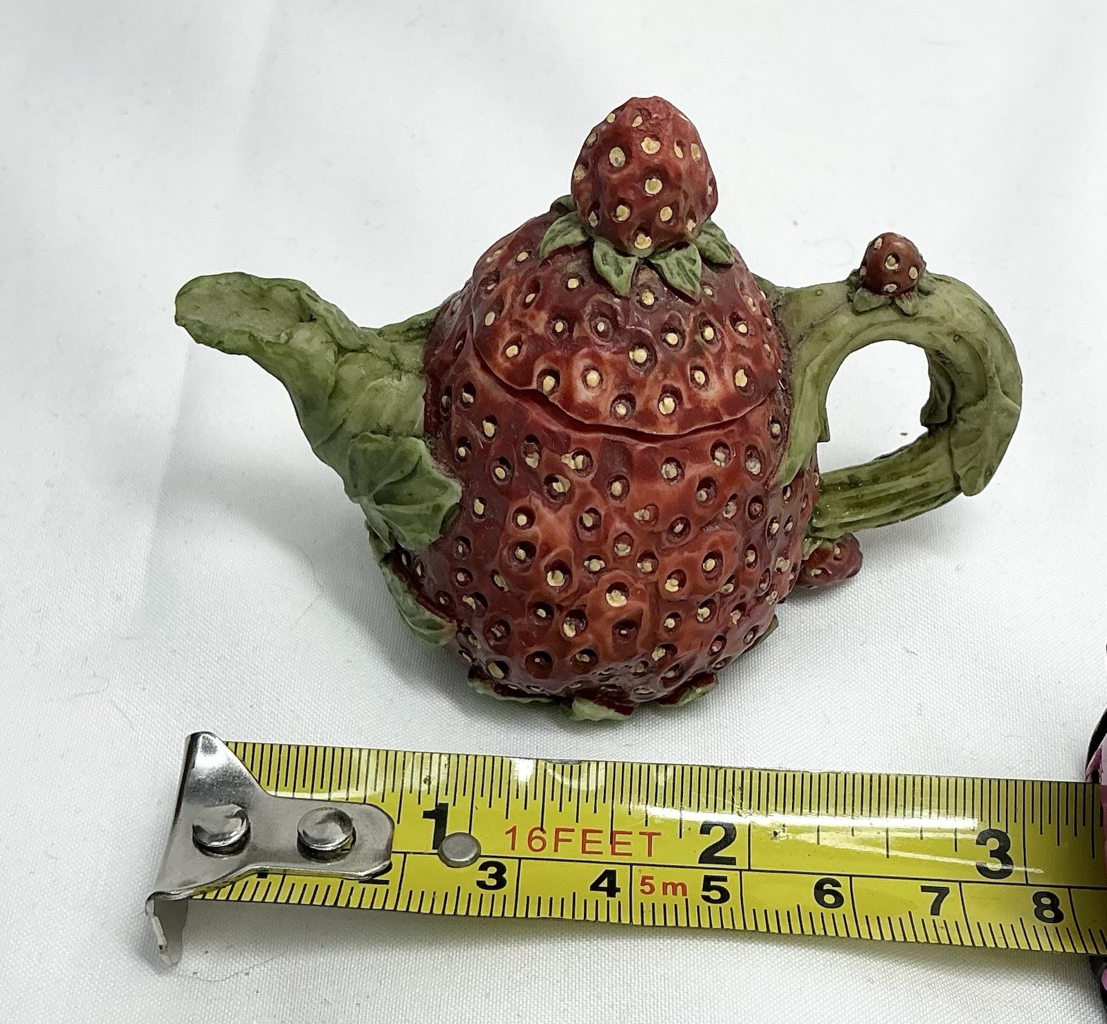 VTG Minature 3in Resin Decrative Teapot Strawberry Fairy Dollhouse