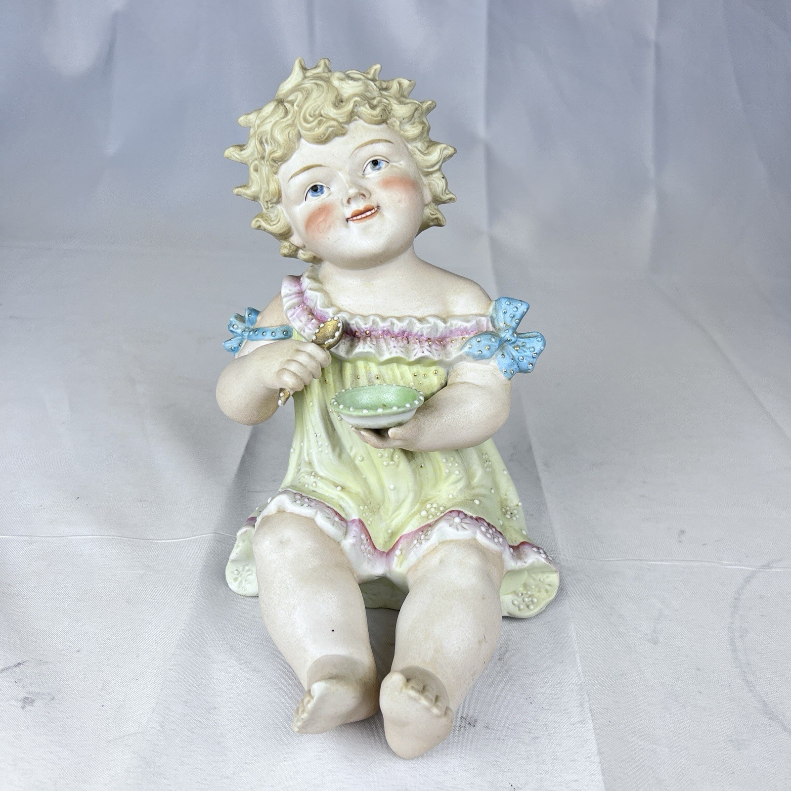 ANTIQUE 1900 GERMAN CONTA BOEHME PORCELAIN BISQUE PIANO BABY W/BOWL + SPOON