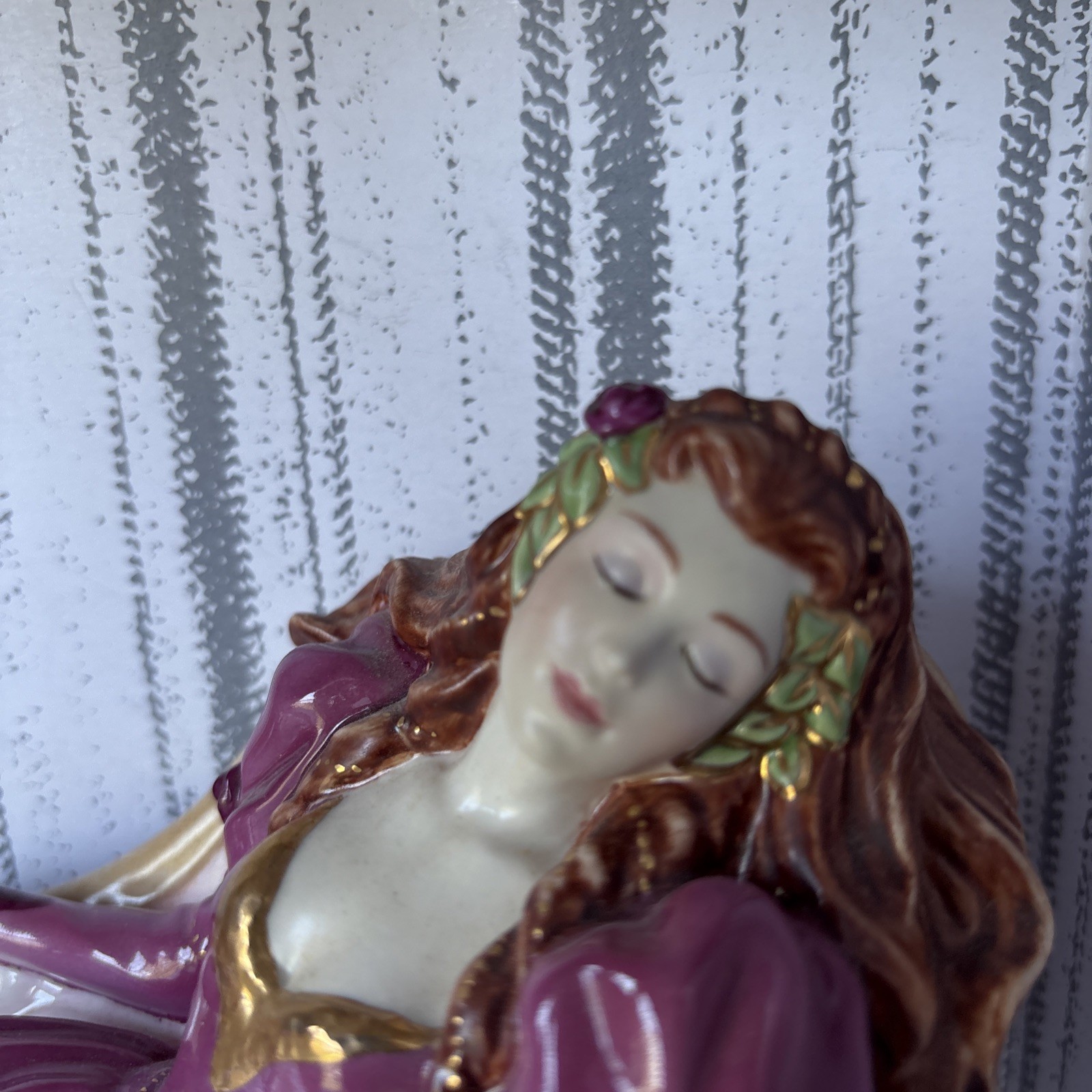 Franklin Mint Sleeping Beauty 10″ Fine Porcelain Figurine by Gerda Neubacher