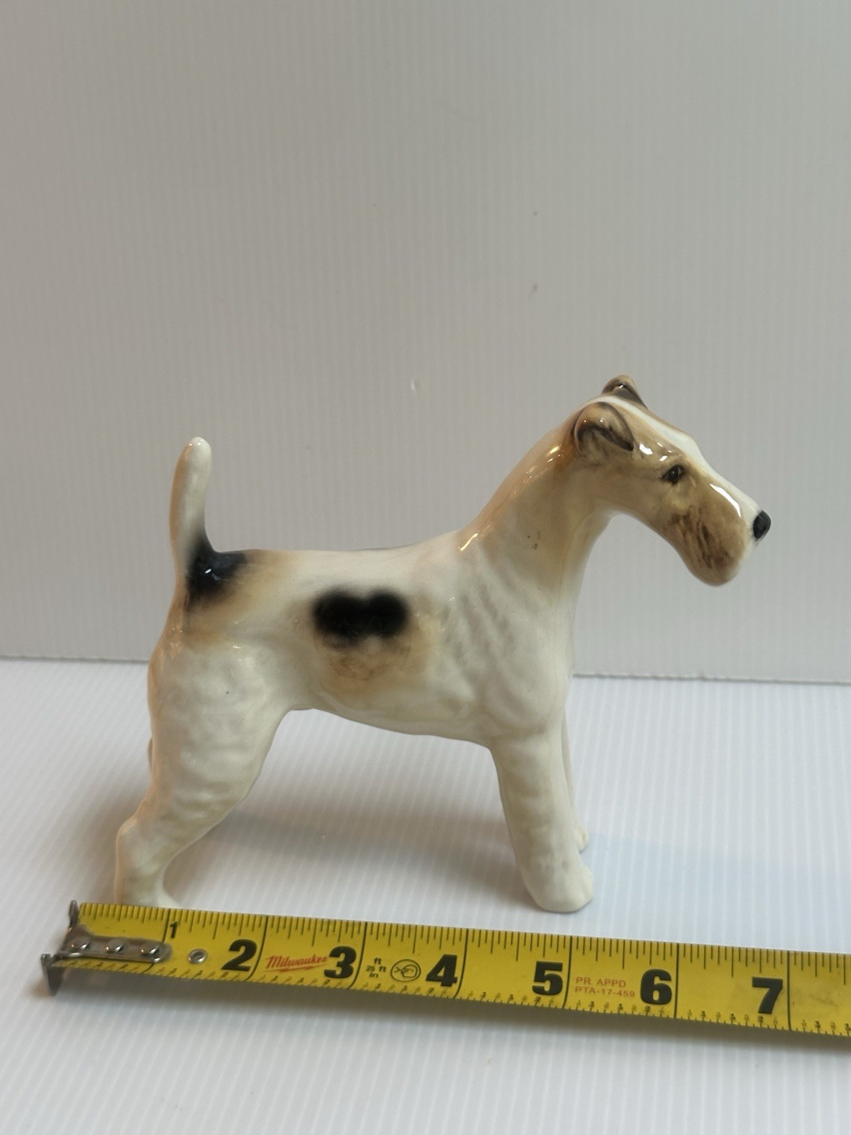 BESWICK ENGLAND WIRE HAIRED FOX TERRIER PORCELAIN FIGURINE CH TALAVERA ROMULUS