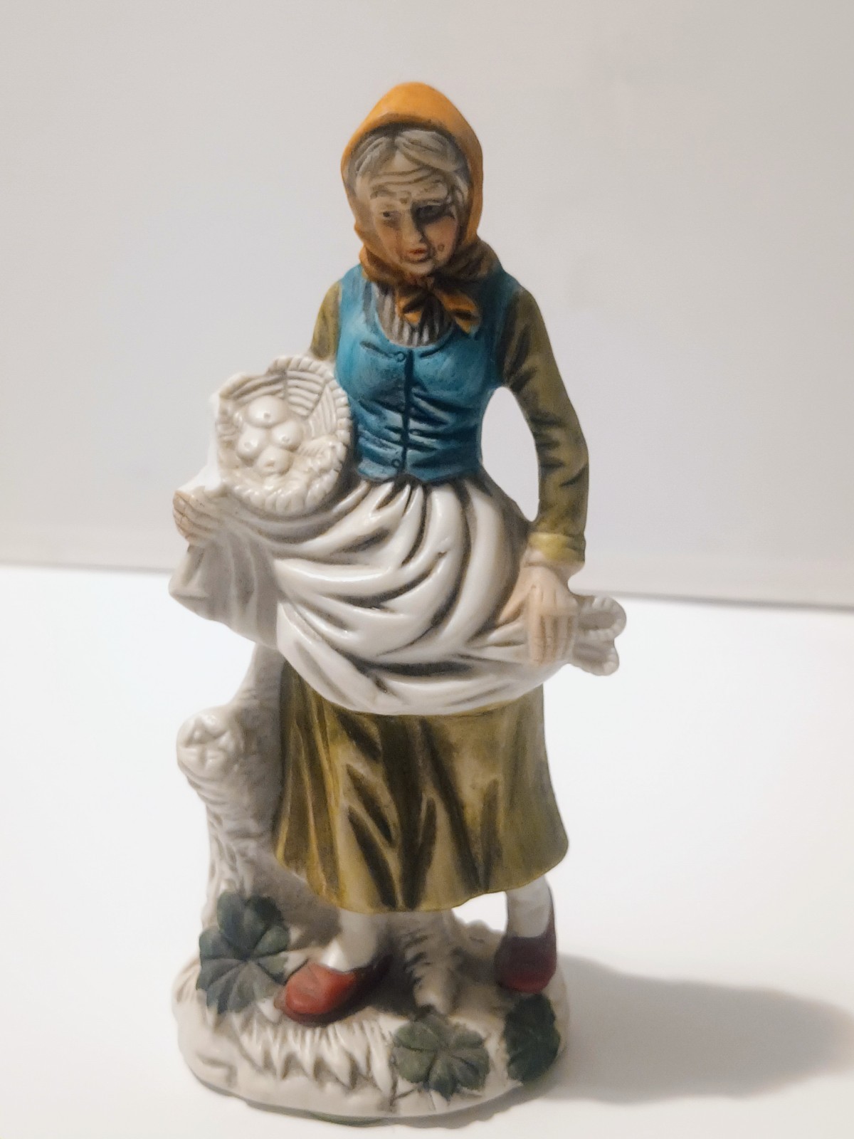 Vintage ARCO Porcelain Figurines Woman Genuine FINE QUALITY Porcelain 6″