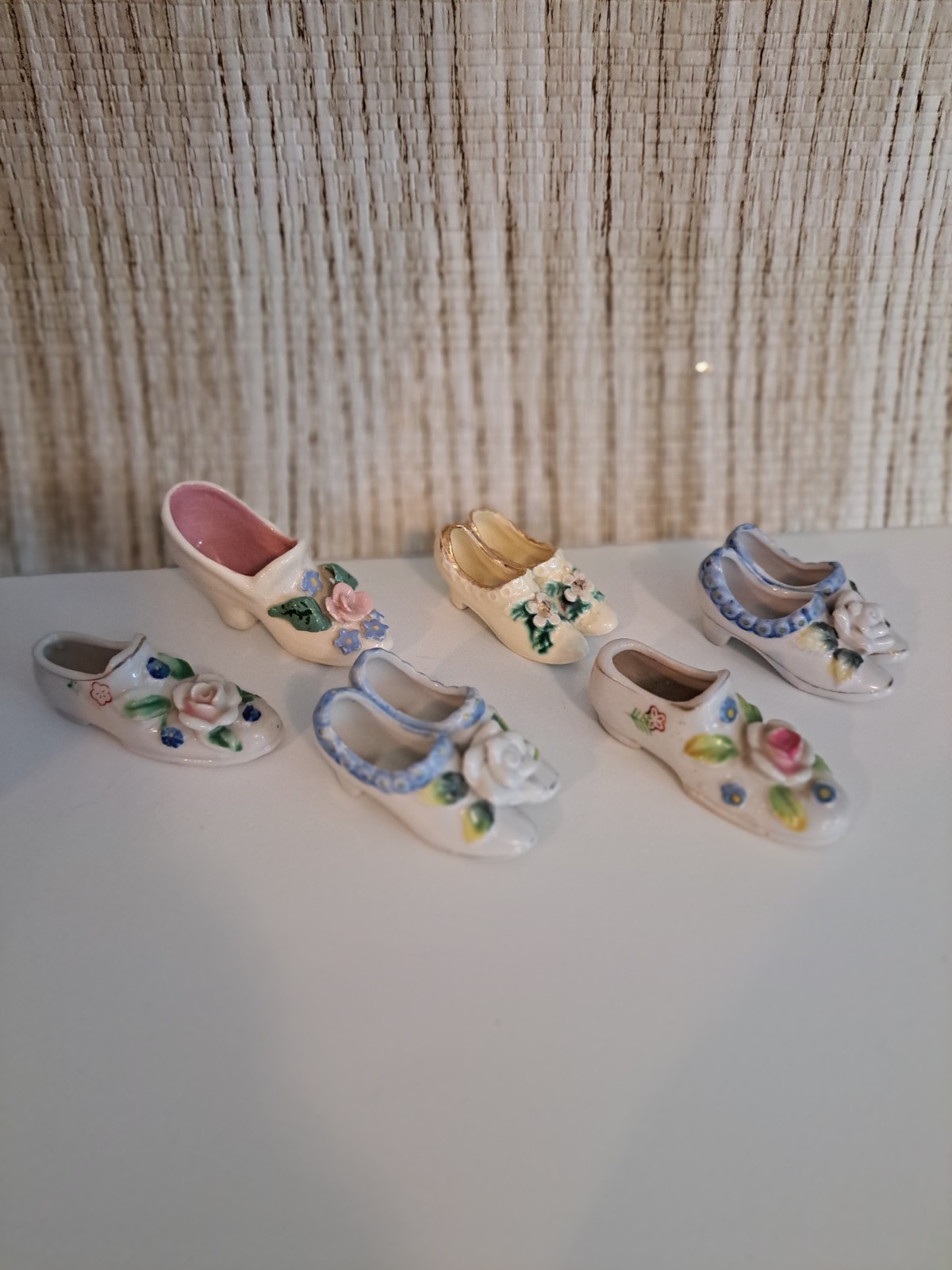Lot of 6~Vintage Small Shoe Collectibles – multi-colors 🎀