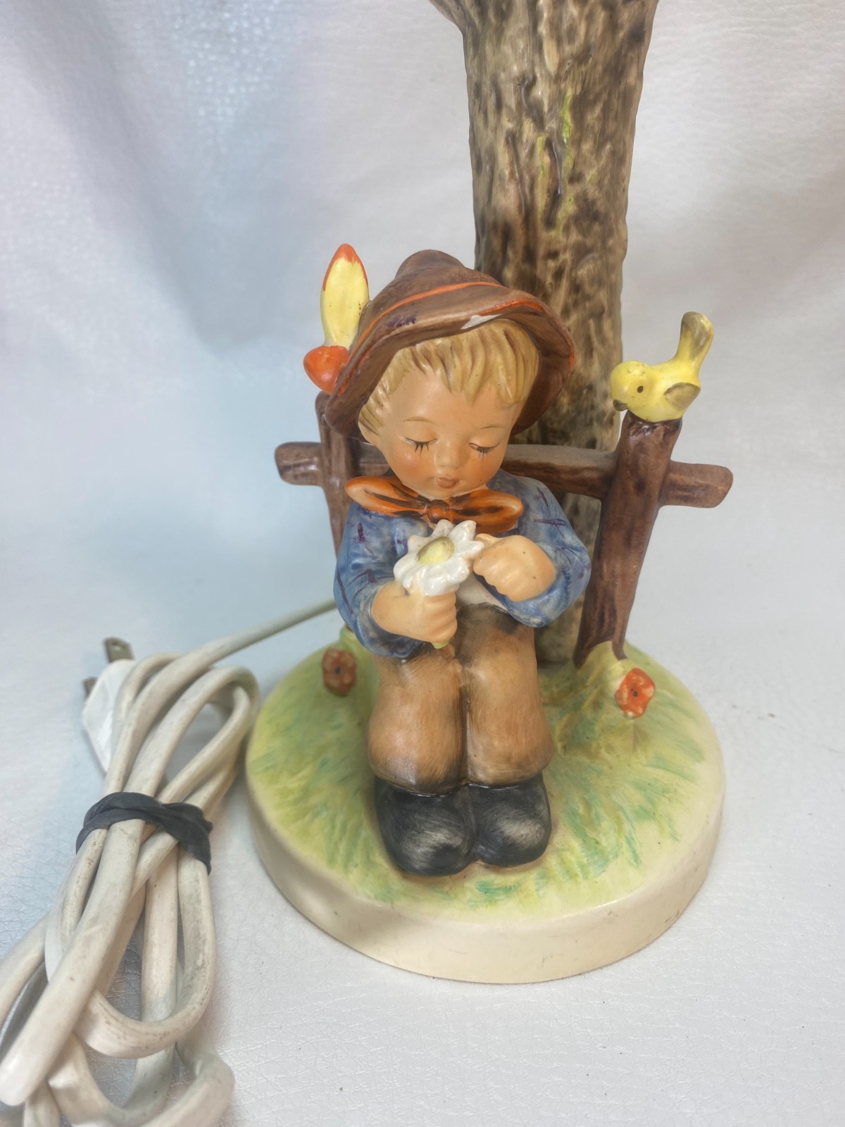 Goebel Hummel Figurine Lamp #227 She Loves Me/She Loves Me Not RARE Vintage