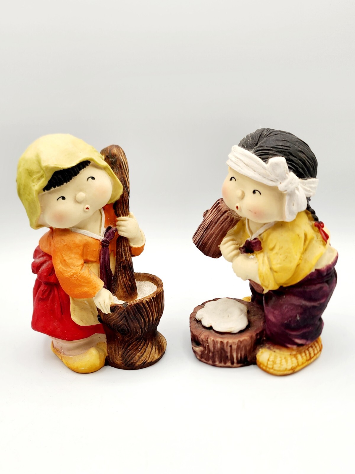 VINTAGE traditional SOUTH KOREAN cute boy girl mortar pounding cooking figurine