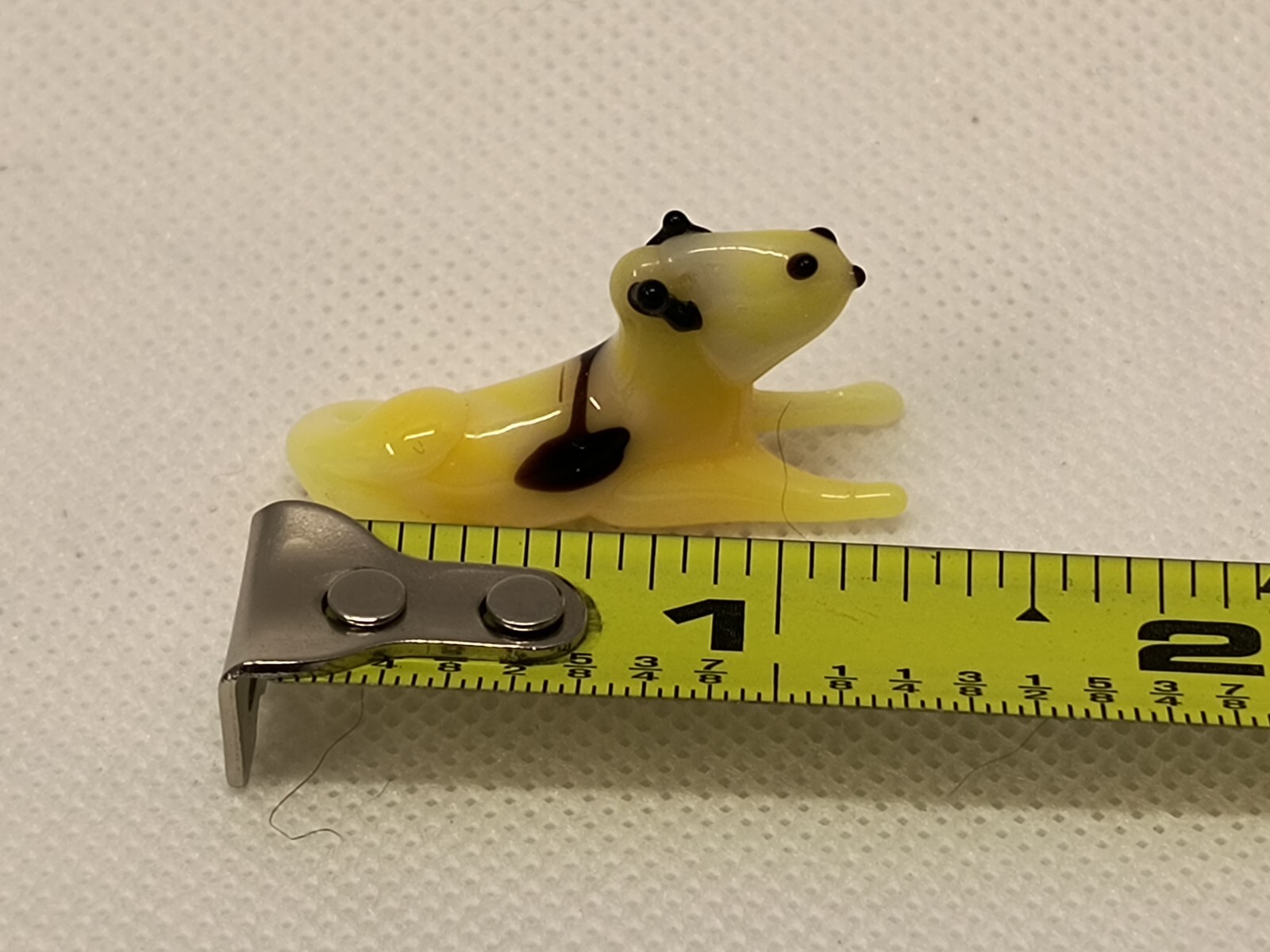 Handblown Miniature Dog Figurine 1 1/4″ Long x 3/4″ Tall
