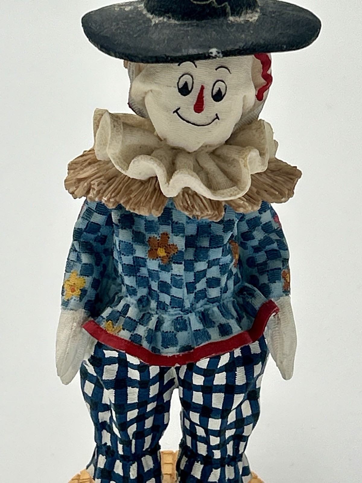 Madame Alexander Wizard of Oz Scarecrow Painted Figurine Signed 1999 LE /1446