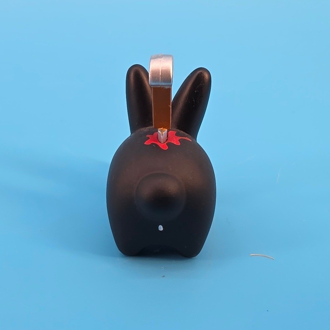 Frank Kozik x Kidrobot Smorkin Mongers Series 1 Stabbed Black Labbit Vinyl