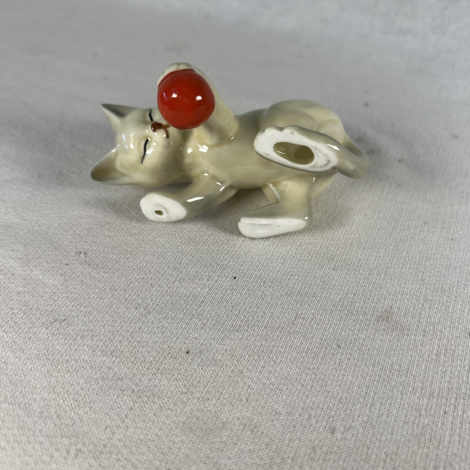 1985 Danbury Mint Bone China CATS of CHARACTER Series PLAYTIME Figurine