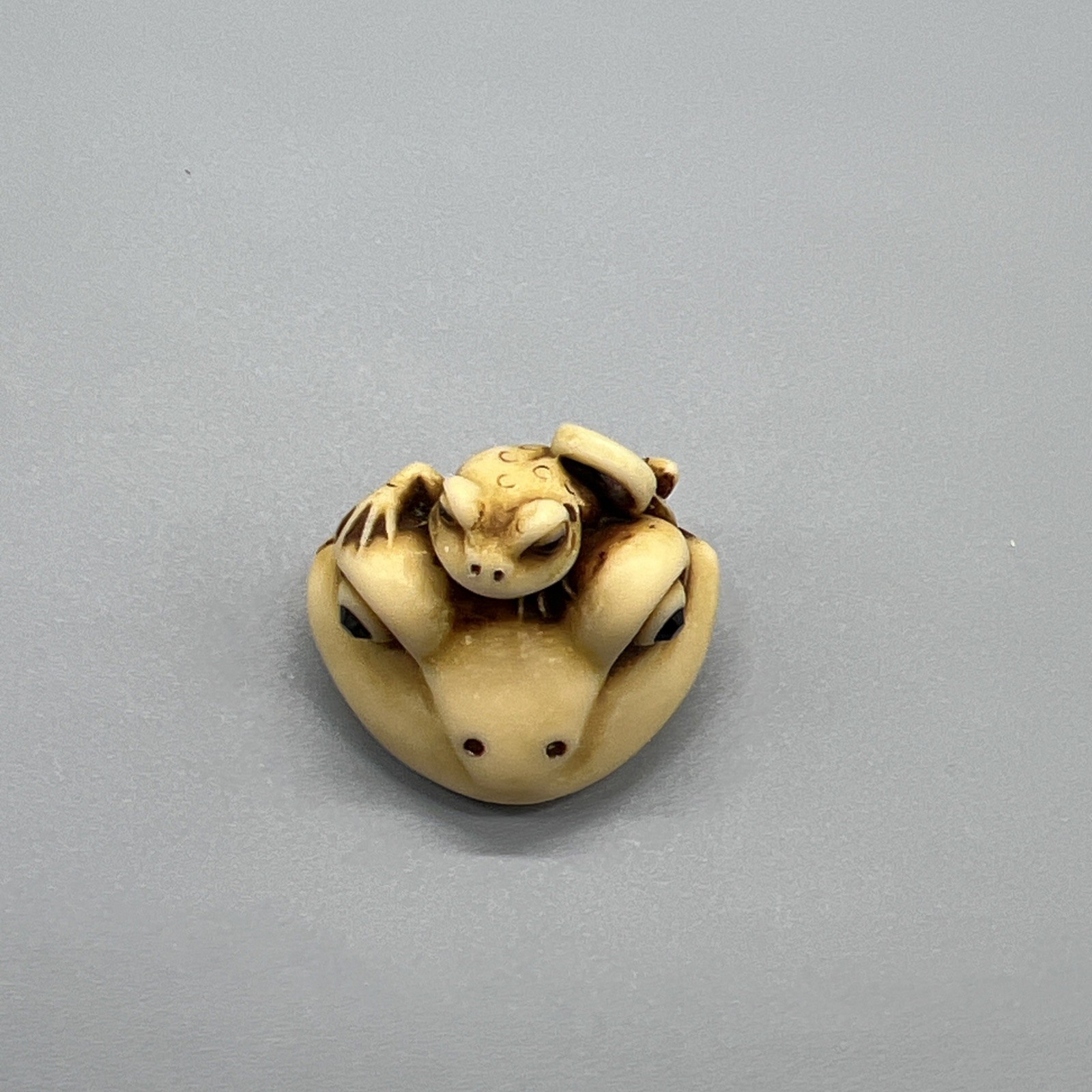 Adam Binder Editions Figurine Limited ABE Netsuke Frog Mask 140/?