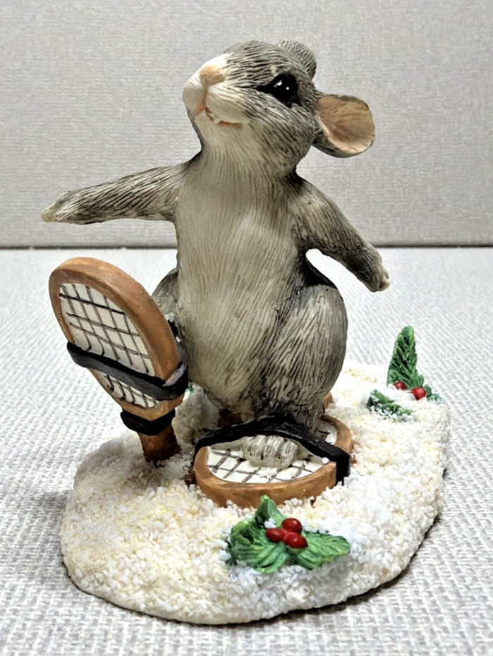 Charming Tails “Binkey Snow Shoeing” – Item 87/580 – Silvestri