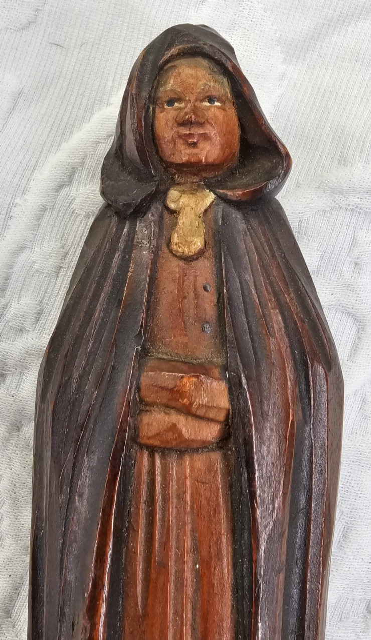 VTG Antique sculpted wooden statue Bruges woman with cloak Carving wood signed