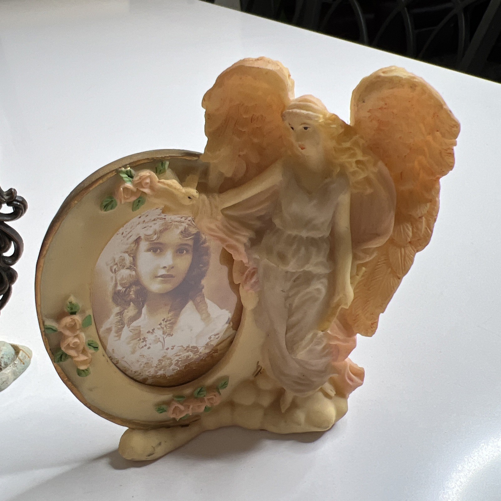 Angel Figurines Picture Frames Home Decor (Lbg)