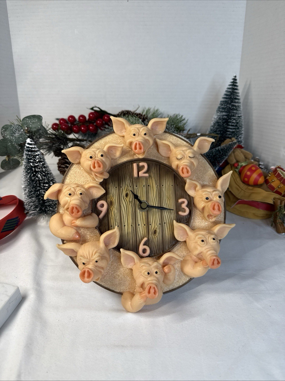 Resin Piggin Wall Clock By David Corbridge 8 Inch Vintage. RARE WORKS