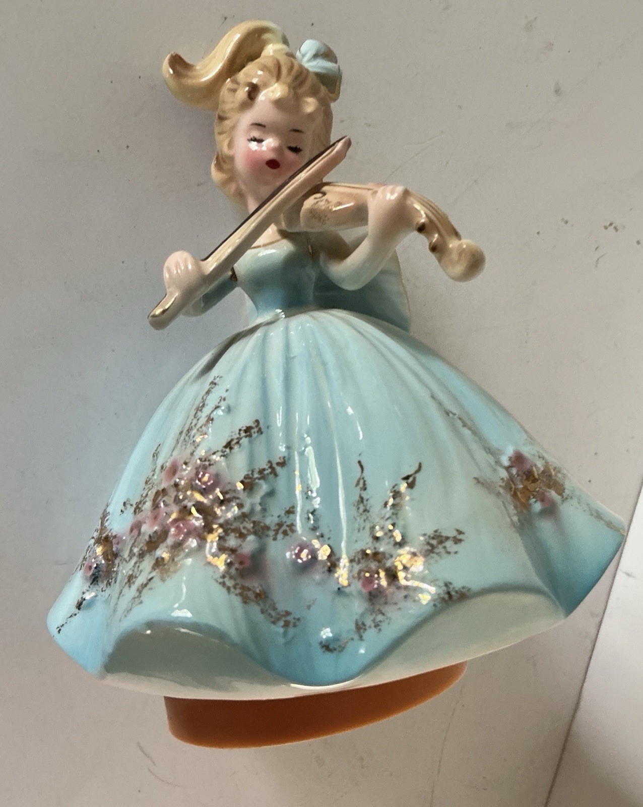 Josef Originals Girl Playing Violin Rotating Music Box SANKYO Ceramic **tk