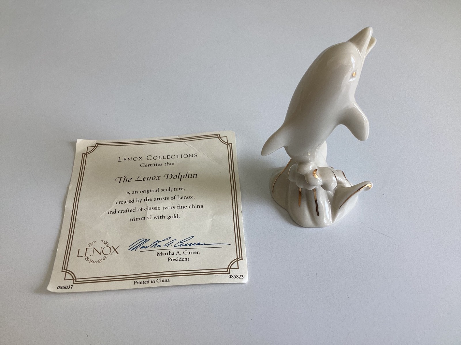 Lenox Jumping Waves Dolphin 4″ Ivory Bone China w/ 24 K Gold Trim Free Shipping