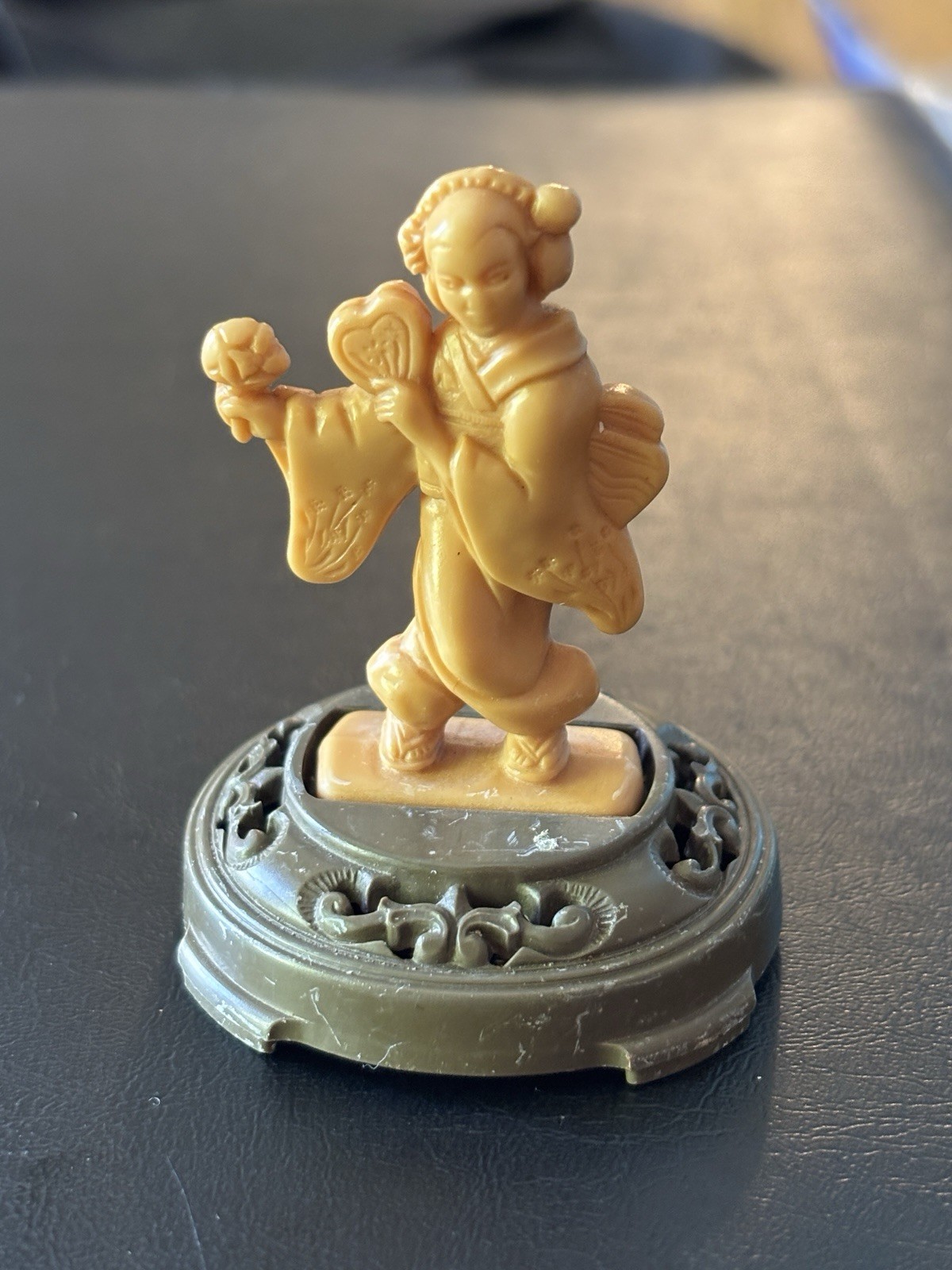 Vintage Japanese Geisha Girl Figurine On Ornate Base Art Reproduction Asian 2”