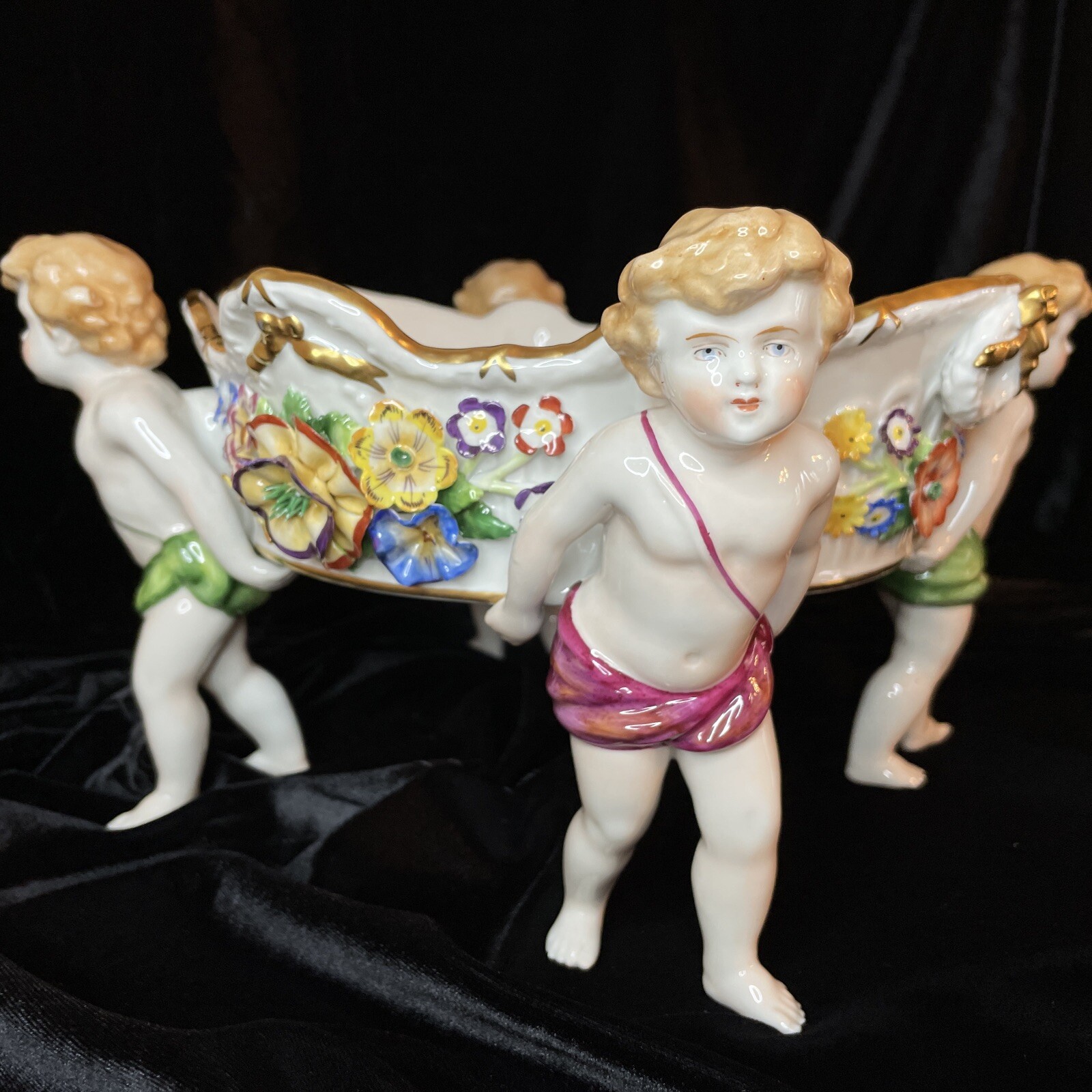 VON SCHIERHOLZ Centerpiece Large 4 Cherub Bowl C1907-1927