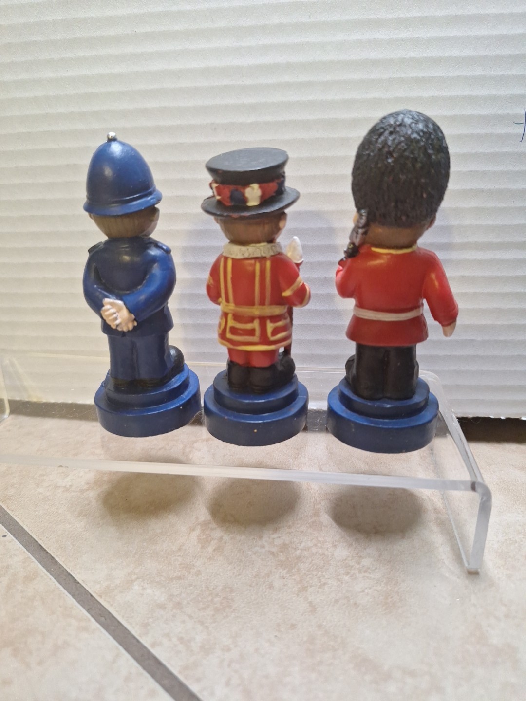 United Kingdom British London Set/3 Resin Figurines Mini Bobby Royal Guard 3″