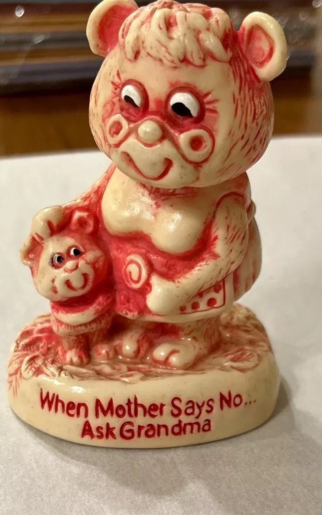 Vintage R & W Berries Co’s.Figurine 1976 ” When Mother Say No Ask Grandma “