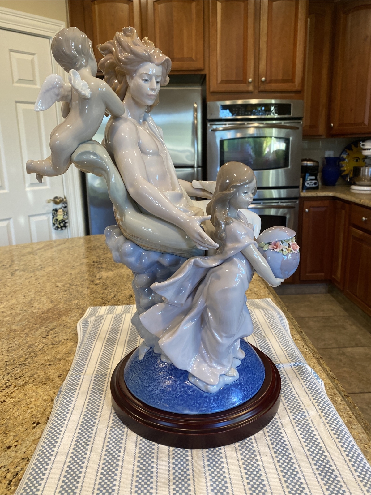 Lladro 1859 Father Sun- LimIted Edition w/ Wooden Base – Mint Condition