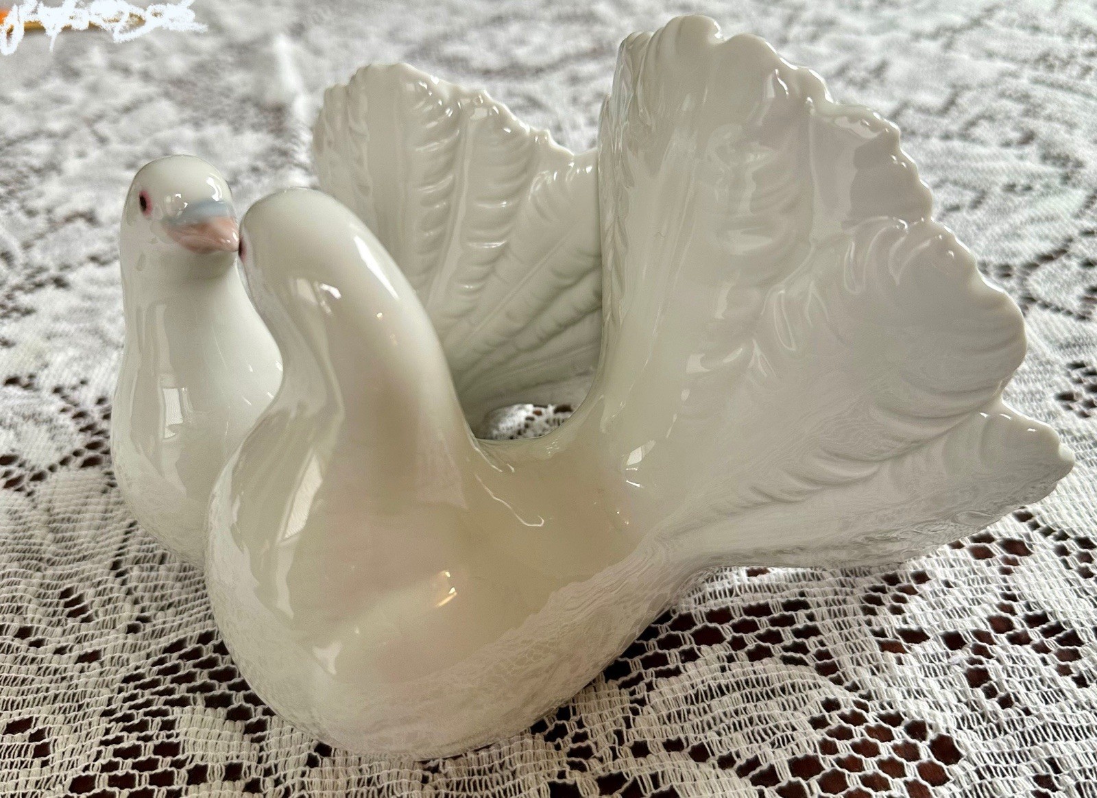 LLARDO Wedding White Doves Porcelain Figurine, Signed, Numbered