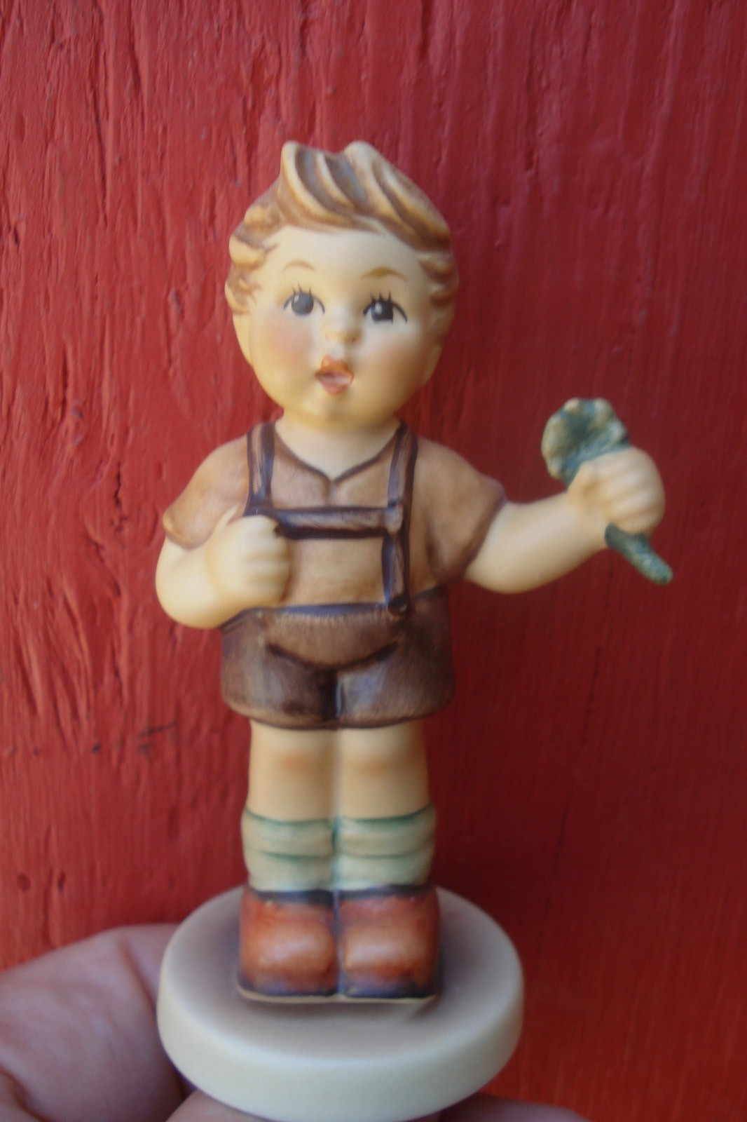 MJ HUMMEL/Goebel vintage “Boy with 4-leaf Clover” & ORIGINAL box Good condition!