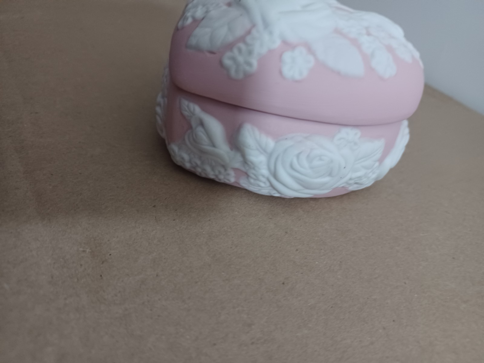 San Francisco Music Company Ornate Pink Jasperware Heart Tricket Box Pre-owned