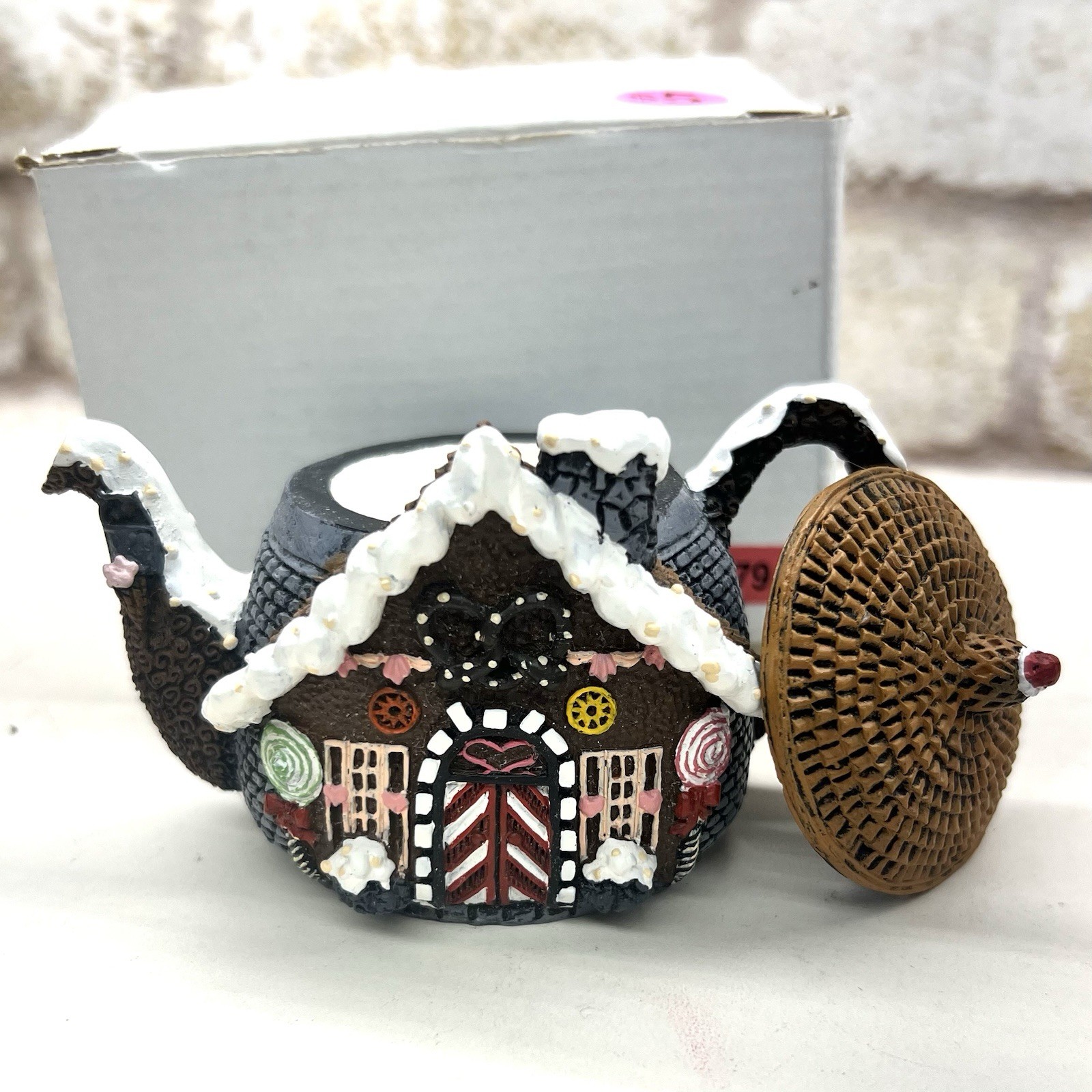 NIB~Hometown Teapot Cottages~ Gingerbread House- Vintage Collectible 5”x3”