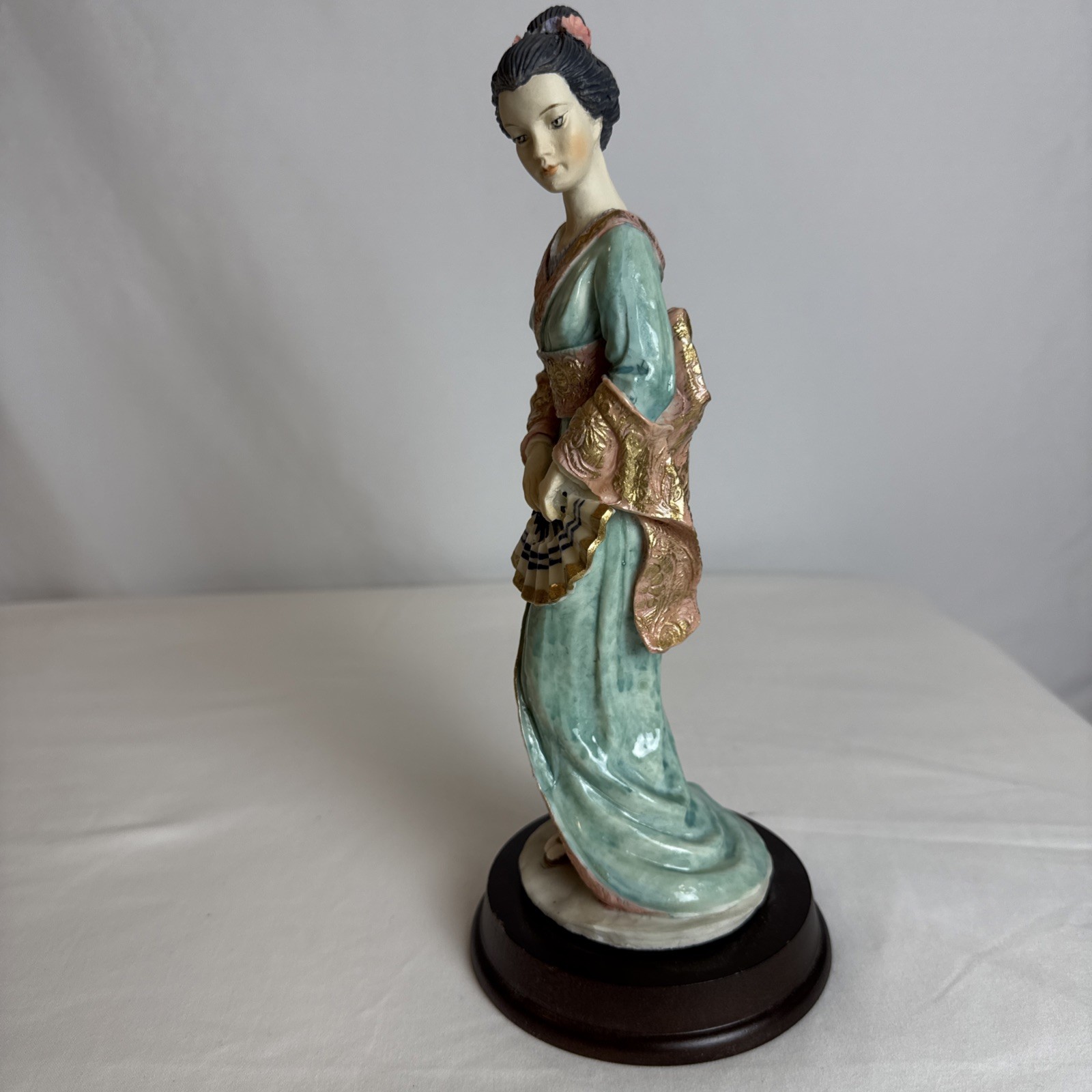 VTG Arnart Pucci Signed Porcelain Geisha Figurine Japanese Lady Fan Wood Base