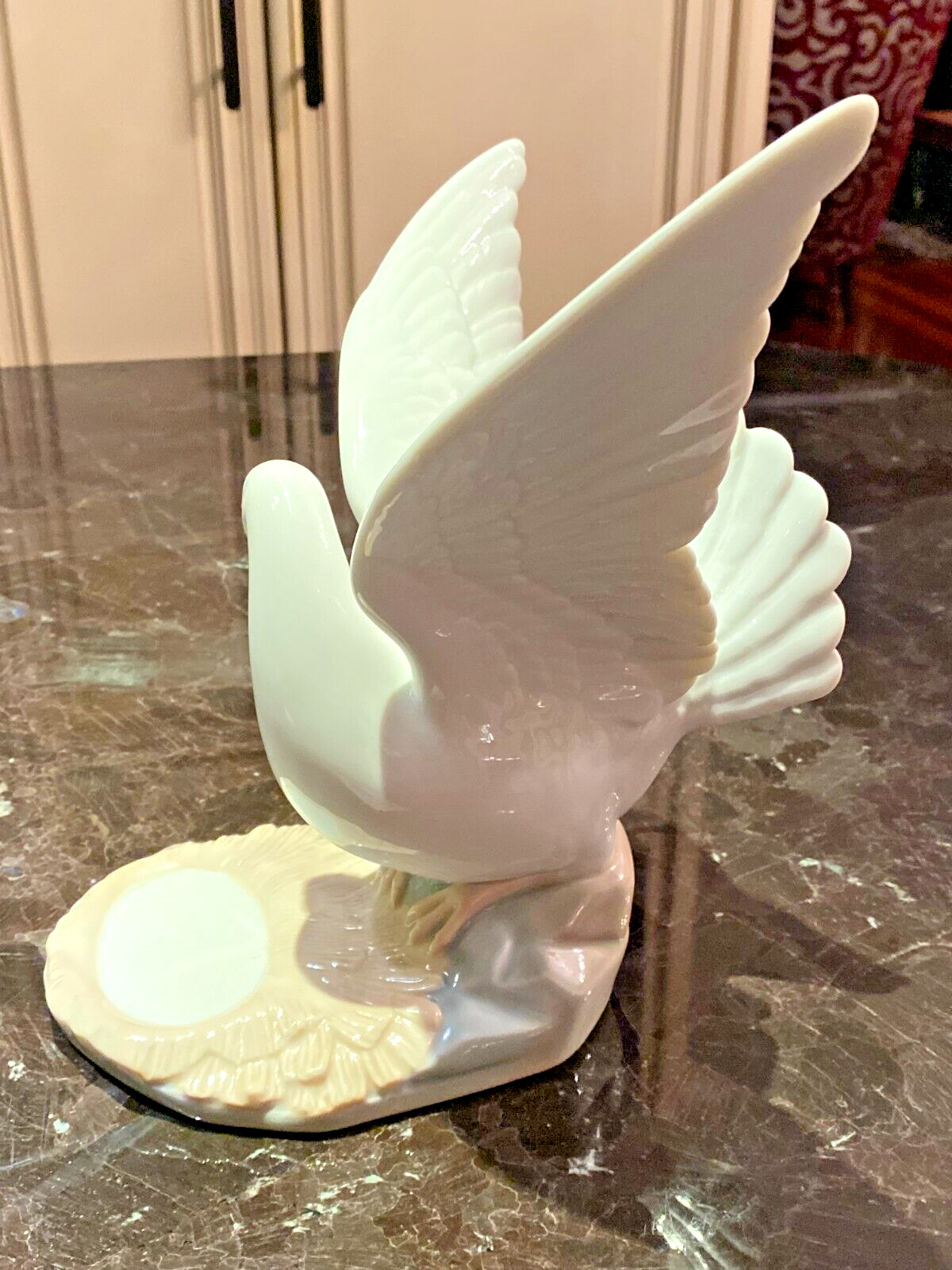 Exquisite Vintage LLADRO Porcelain DOVE Figurine #6291, 9-1/4″H, MINT CONDITION!