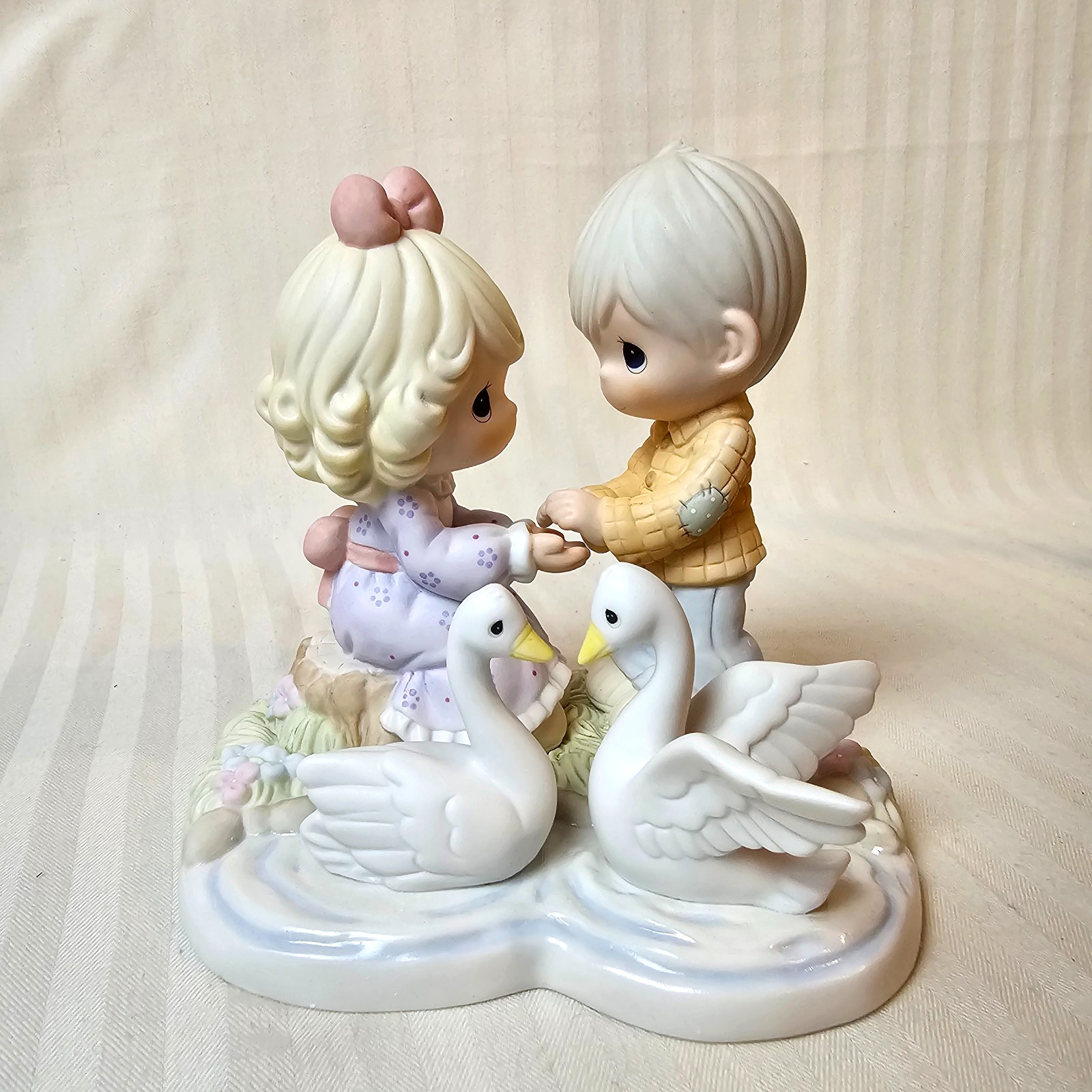 Precious Moments ‘Your Love Gives Me Wings’ 2006 Swans Lake Pond Couple 610070