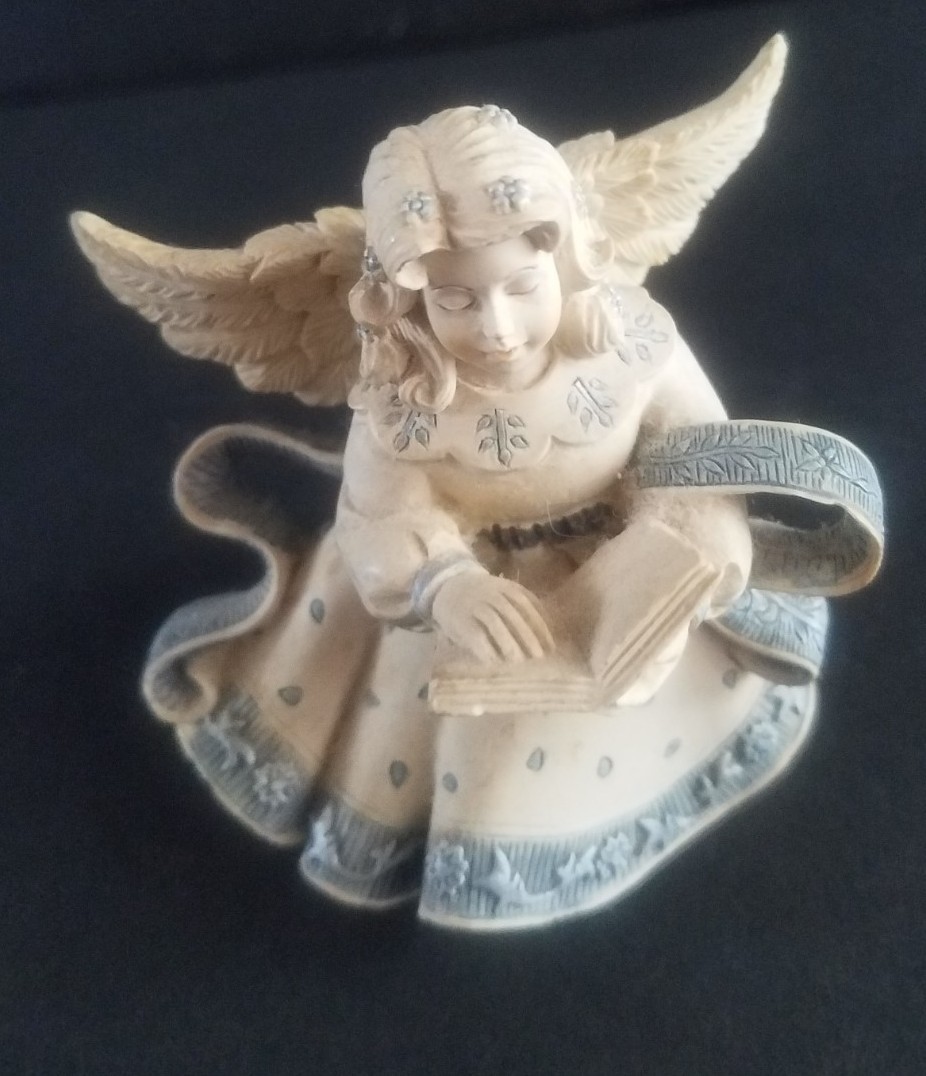 Set Of 2 Sarah’s Angels Collectible Figurines Carolina & Melody