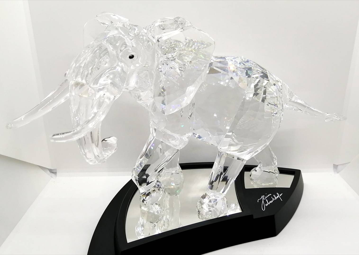 SWAROVSKI Figurine Numbered Limited Editions 2006 Elephant 854407