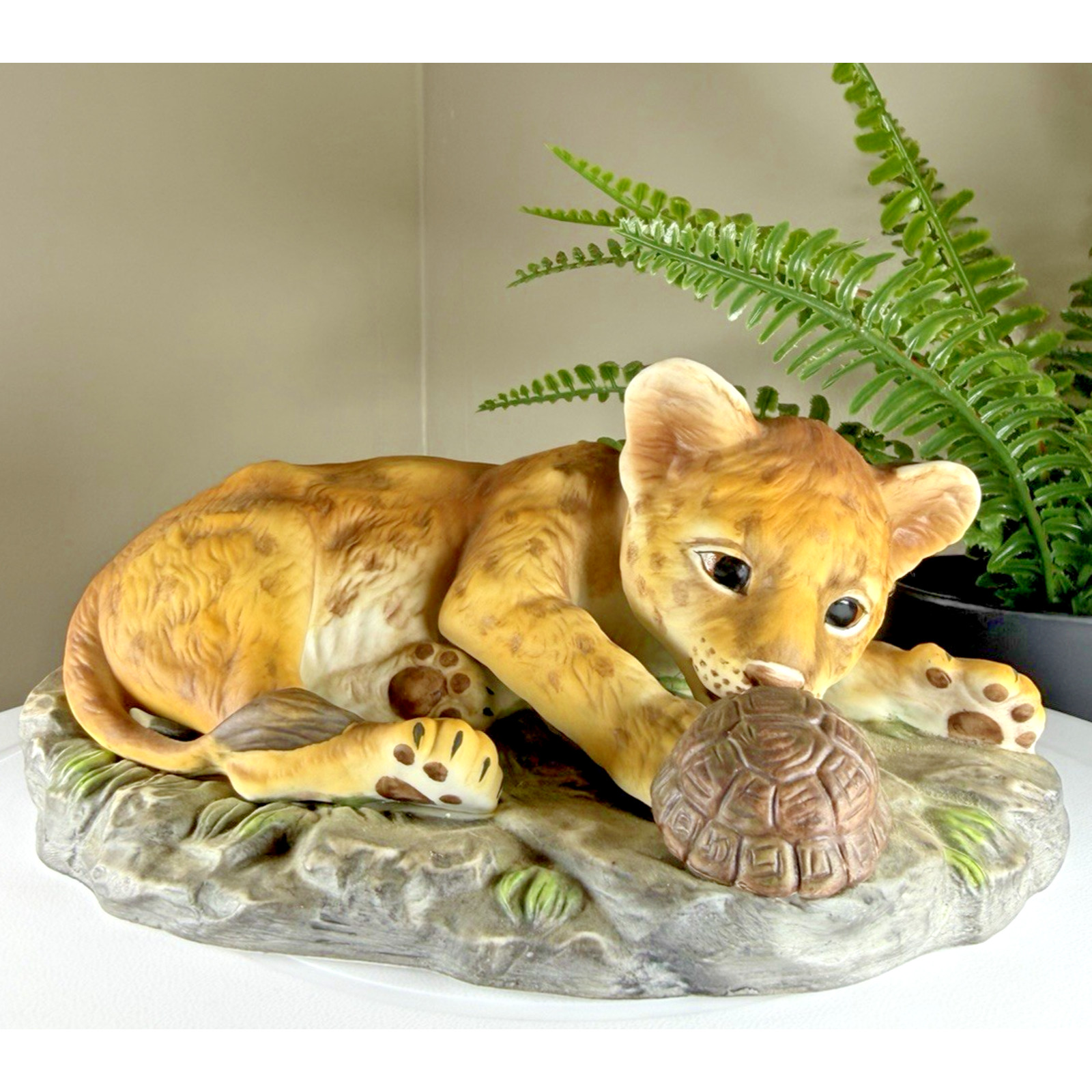 Homco 1985 Masterpiece Porcelain Cheetah Lion Cub Figurine Vintage Sculpture