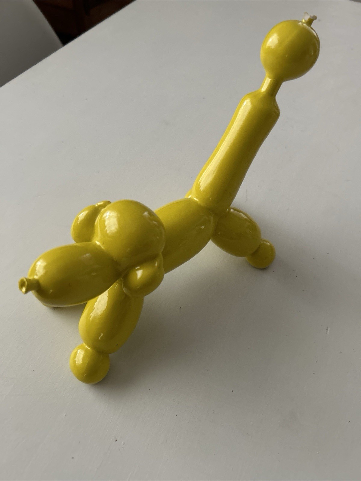 THREE HAND CORP RESIN BALLOON DOG FIGURINE IN ORANGE 6,5”
