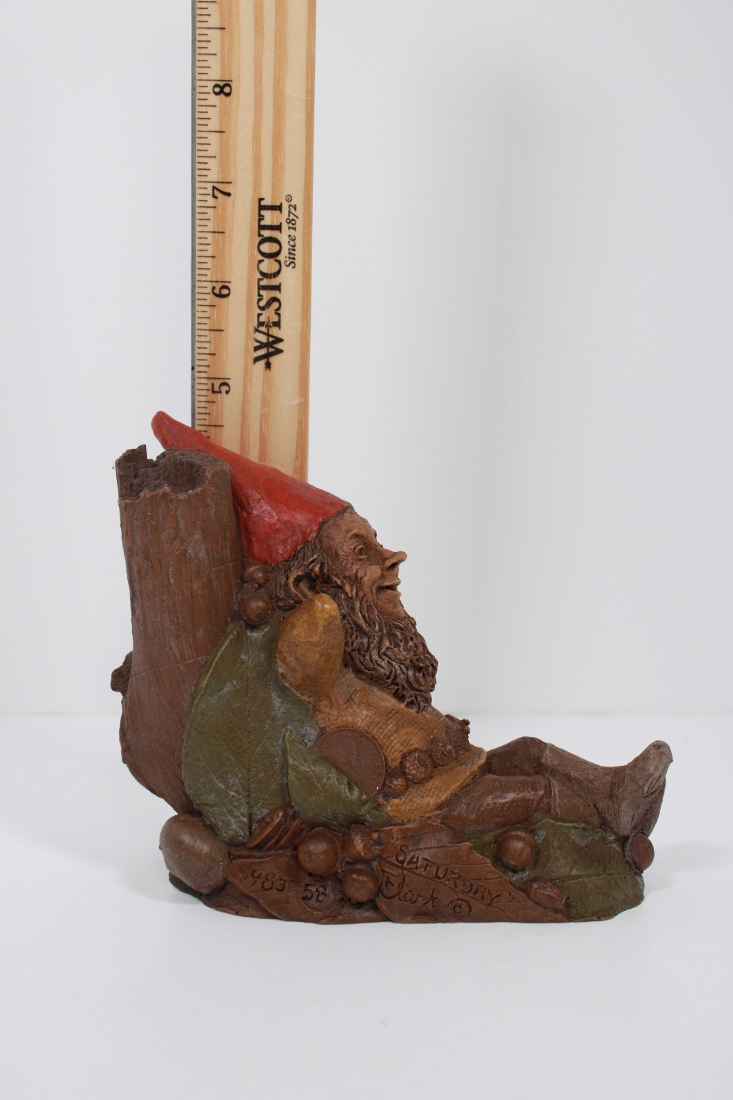 Tom Clark Vintage 1983 Saturday Gnome #58 Lying By a Tree Trunk Figurine