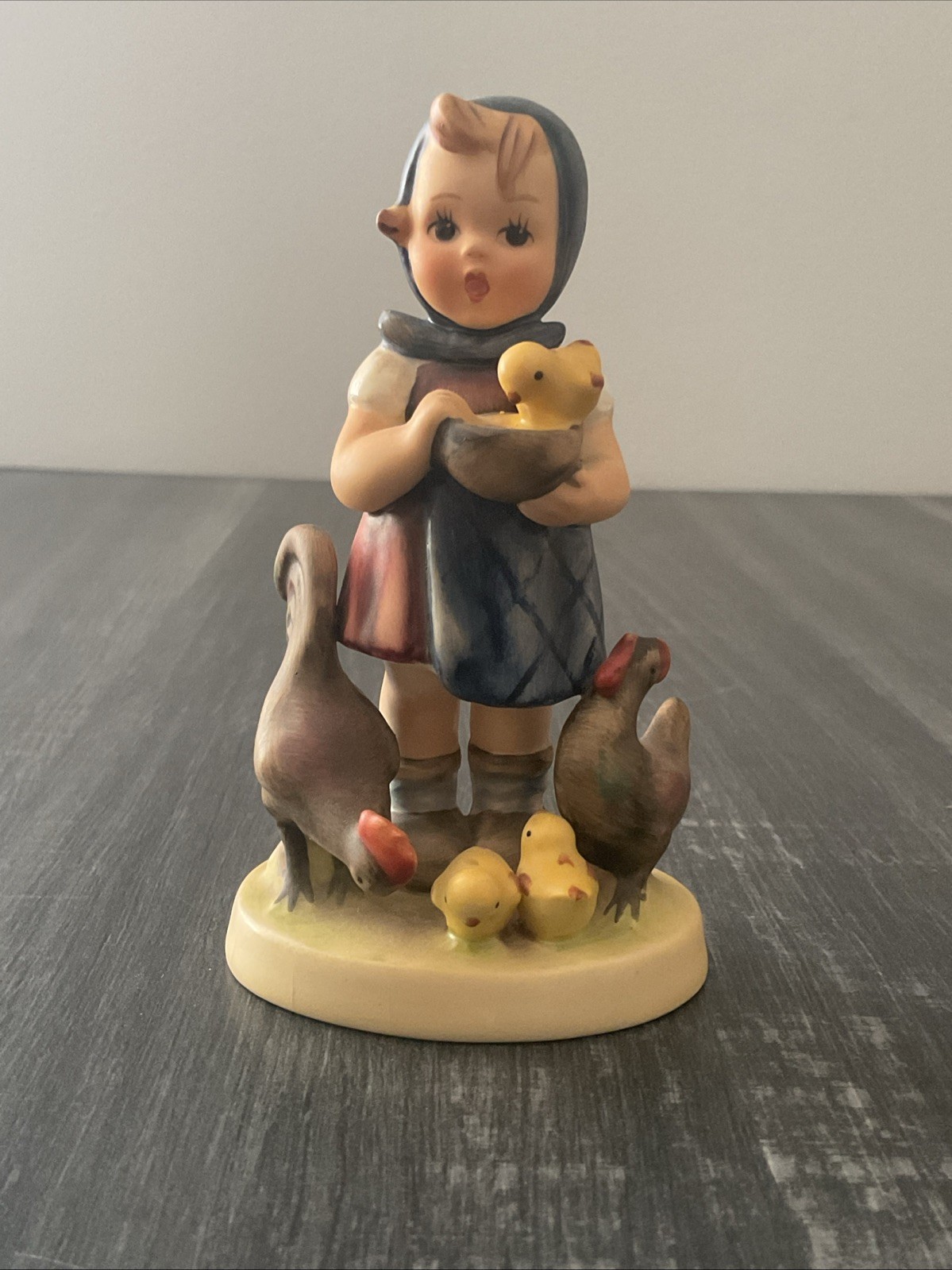 Goebel Hummel Figurine Feeding Time 199 / 0 Girl with Chickens W Germany 1948