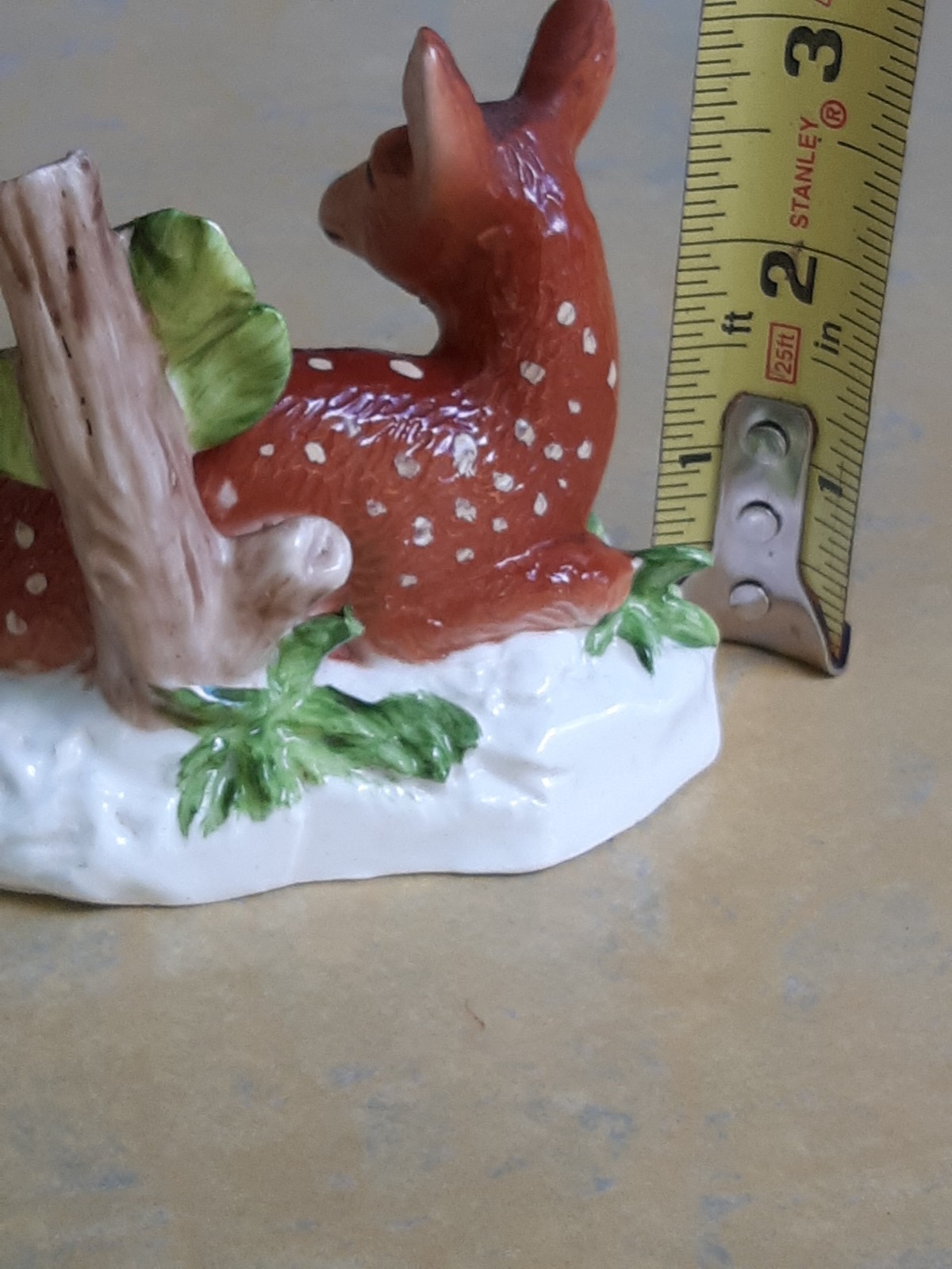 Vtg HOMCO Deer Doe Forest Flowers Fawn Figurine Porcelain #8879 Home Interiors