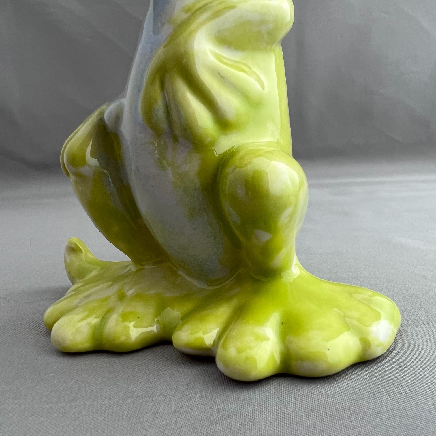 Gecko Animal Hand Painted Ceramic Character Figurine Lime Green Blue 5in Signed