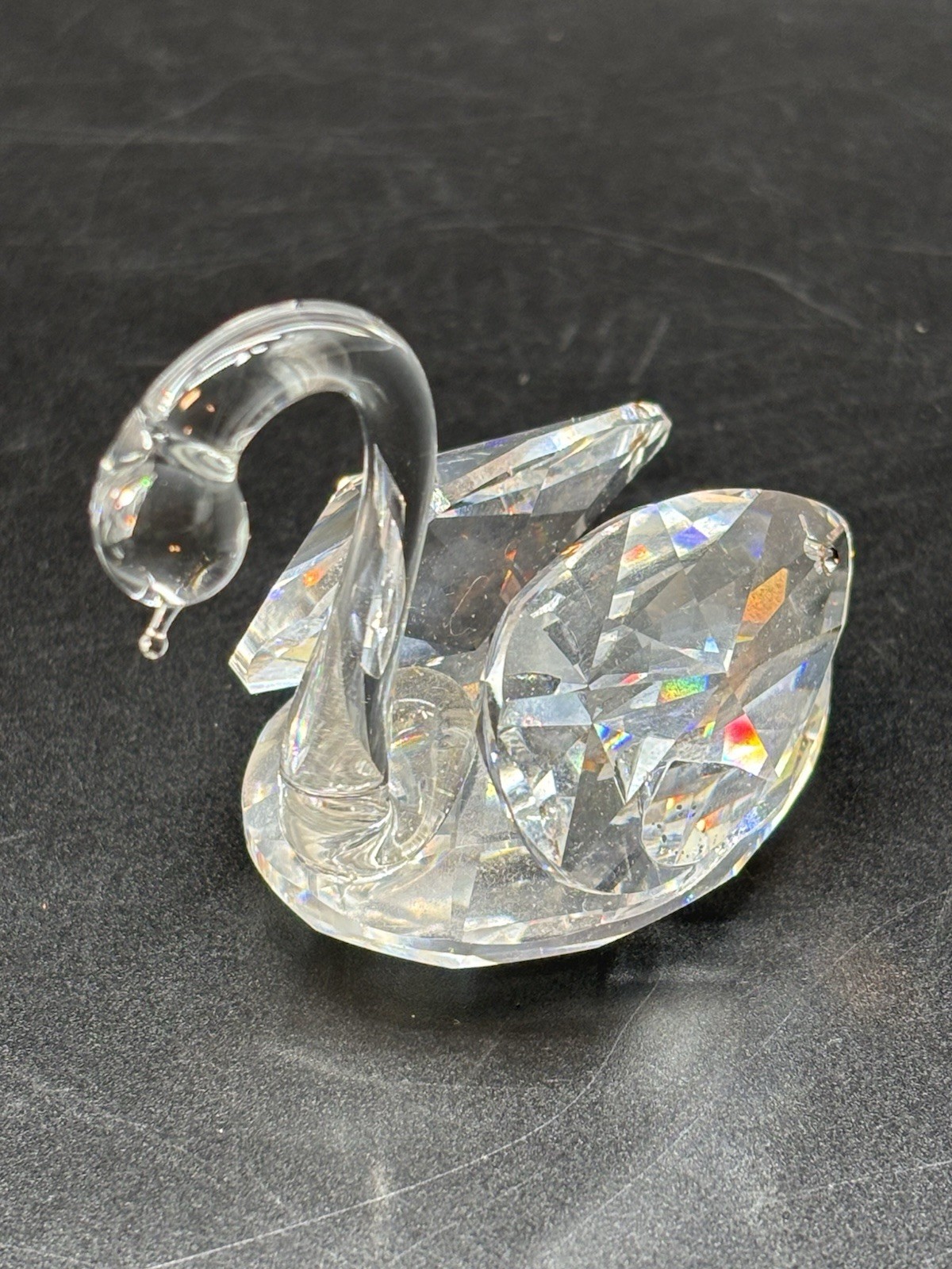 Swarovski Swan Beauties of the Lake 7633 NR 050 000 Retired Tiny Chip