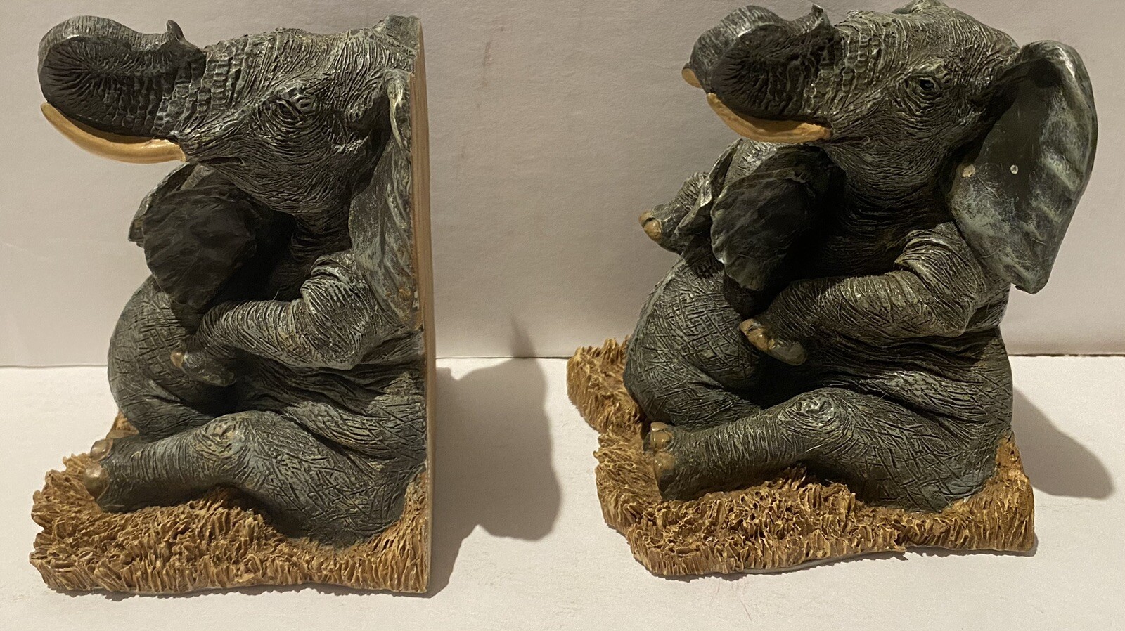 PAIR OF 5 1/4” 4lb Vintage Elephant Mother/Baby Bookend San Diego Zoo 1992