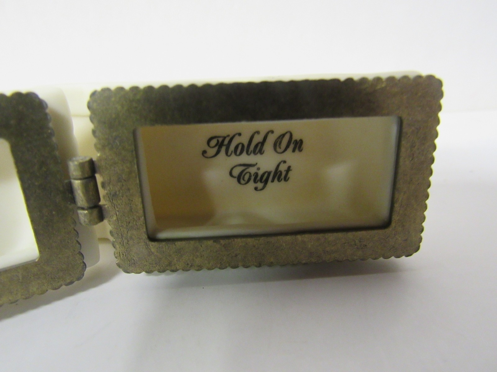 Dept 56 Snowbabies Hinged Trinket Box Hold on Tight Snowbaby On Sled Ships Free