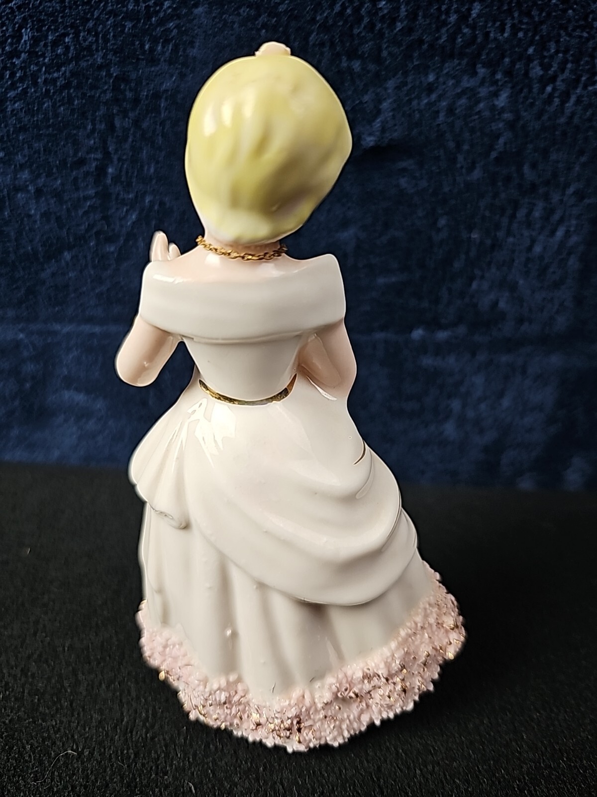 Vintage Napco Figurine #164305 Blond Girl Pink Roses Spaghetti Trim Jewels Japan