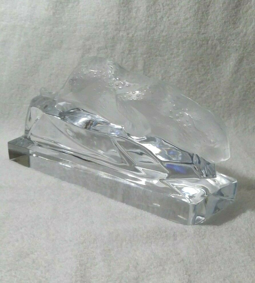 Cristal de Sevres Crystal Sculpture of a Crouching Leopard, 10.25″ Long