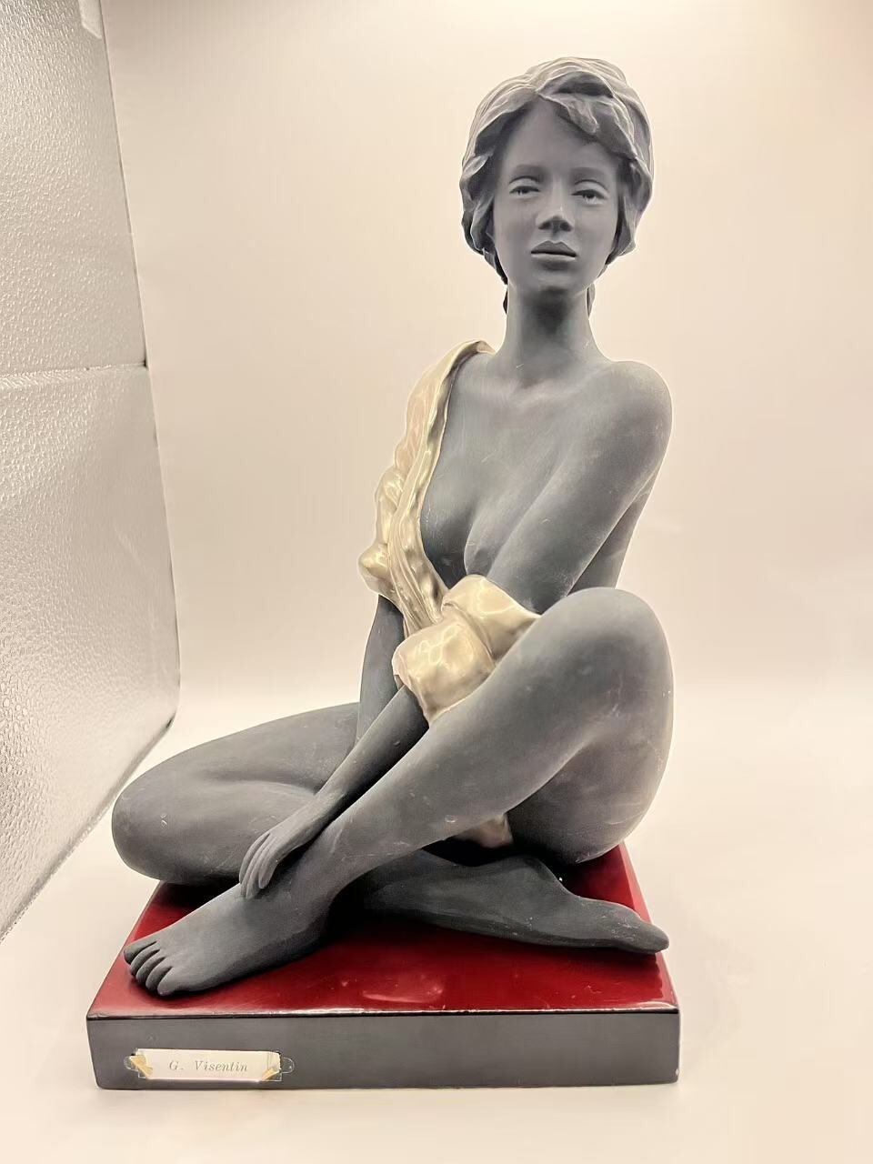 Italian G.Visentin Signed Woman Ceramic Sculpture Matte Black & Platinum 11.4in