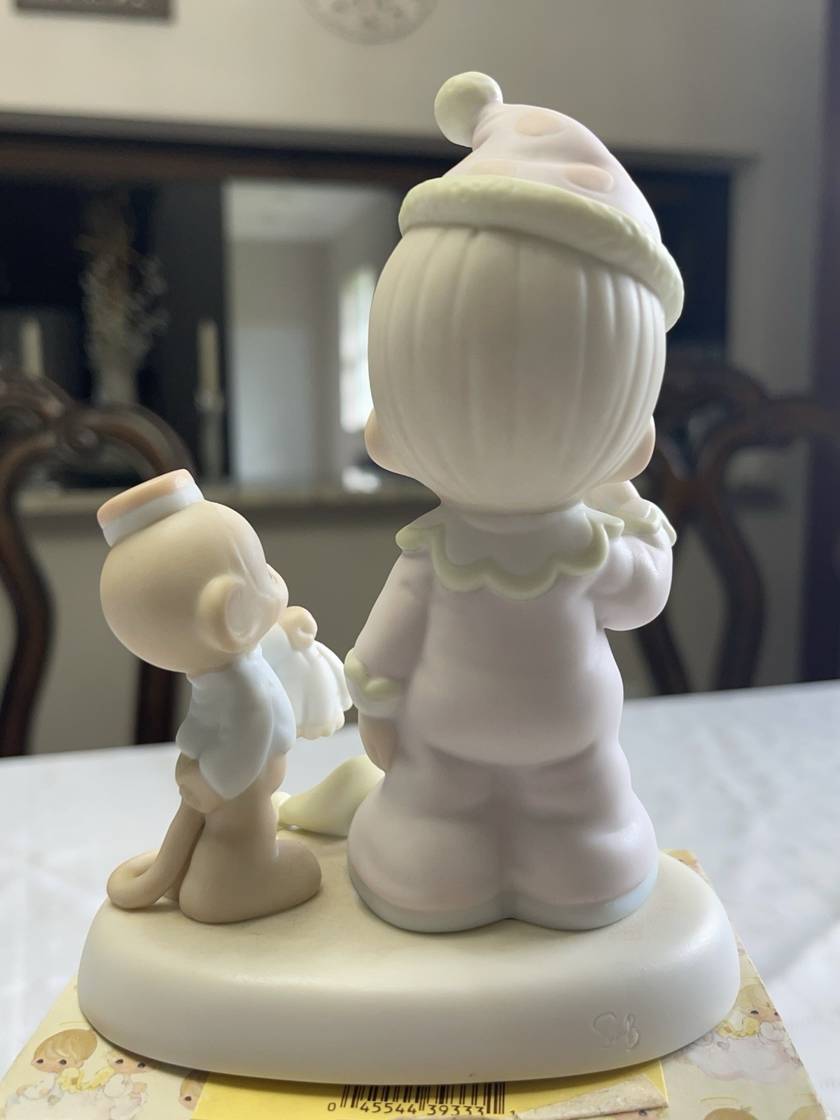 Precious Moments Somebody Cares 522325 Enesco 1997 Porcelain Figurine W/ Box