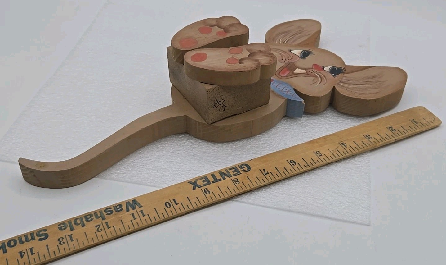 Vintage Country Mouse Wood Decor Wall Hanging Super Cute! 13.5″ x 6″